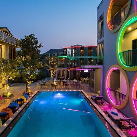 White Rabbit Hostel Siem Reap Ngoại thất bức ảnh