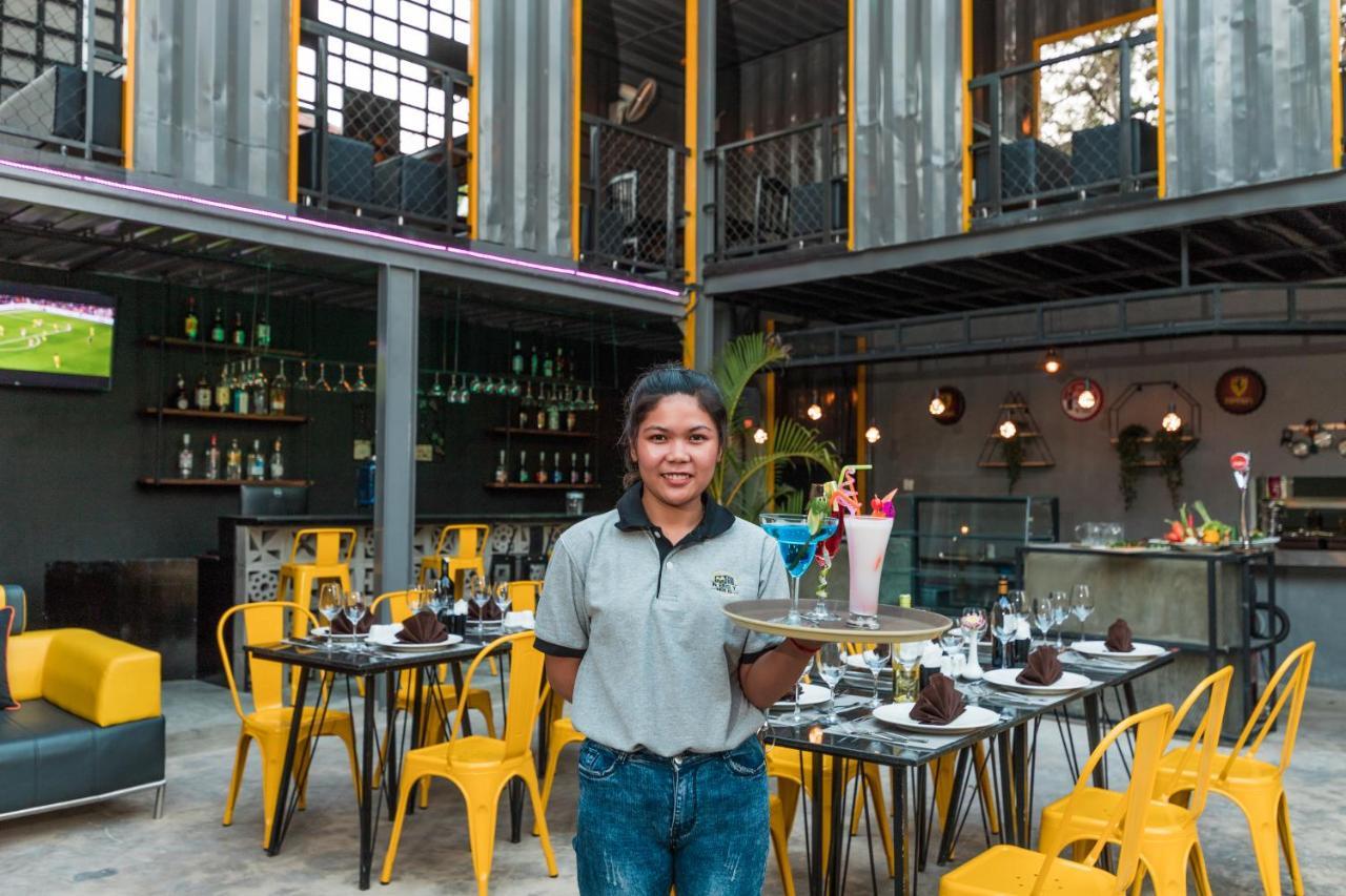 White Rabbit Hostel Siem Reap Ngoại thất bức ảnh