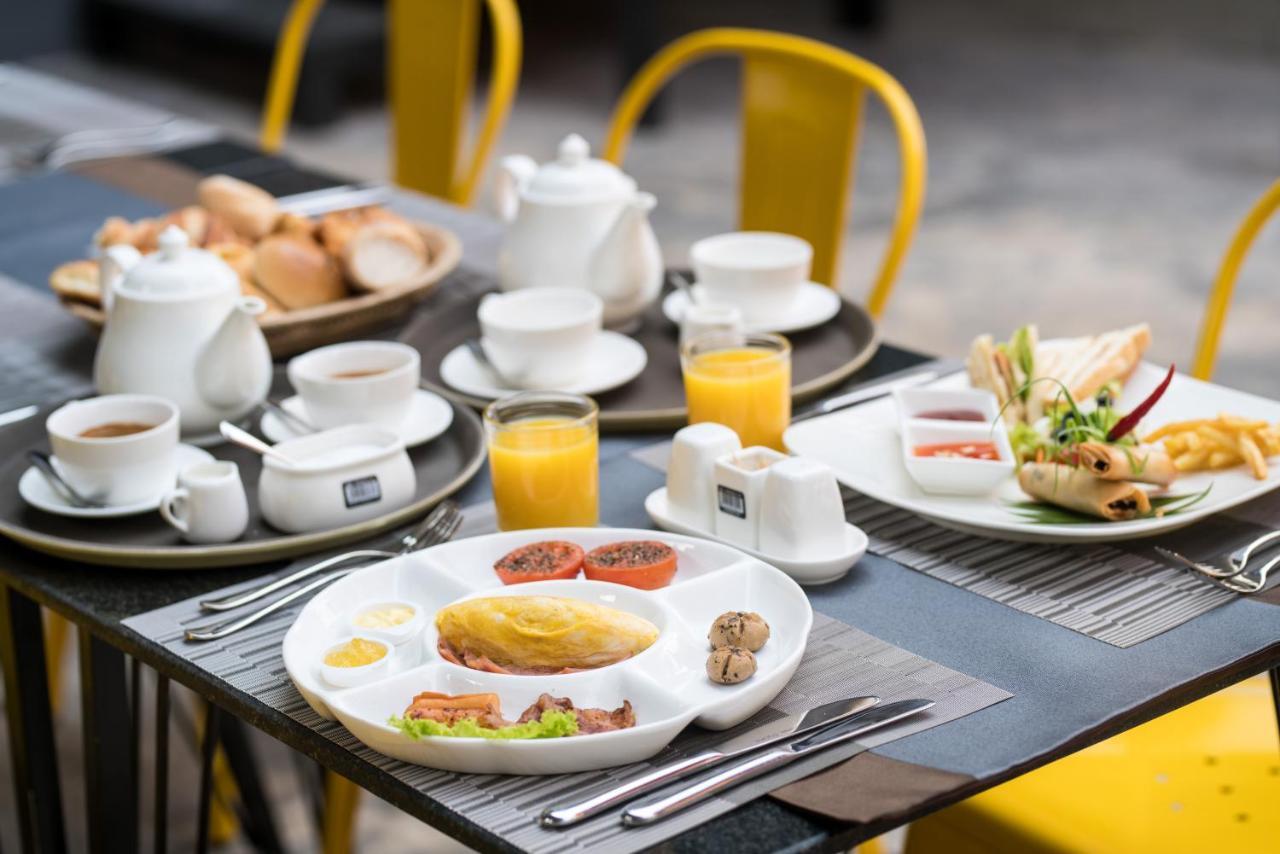 White Rabbit Hostel Siem Reap Ngoại thất bức ảnh