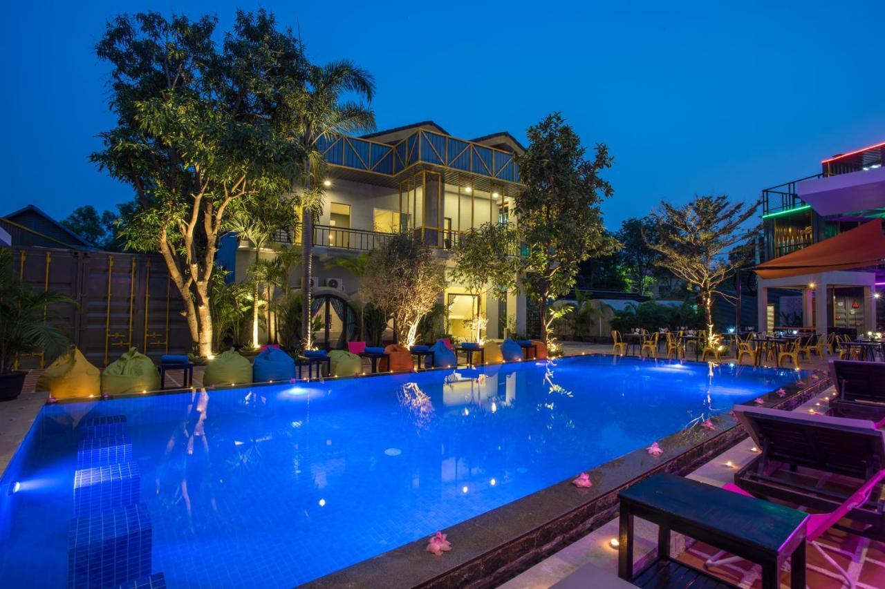 White Rabbit Hostel Siem Reap Ngoại thất bức ảnh