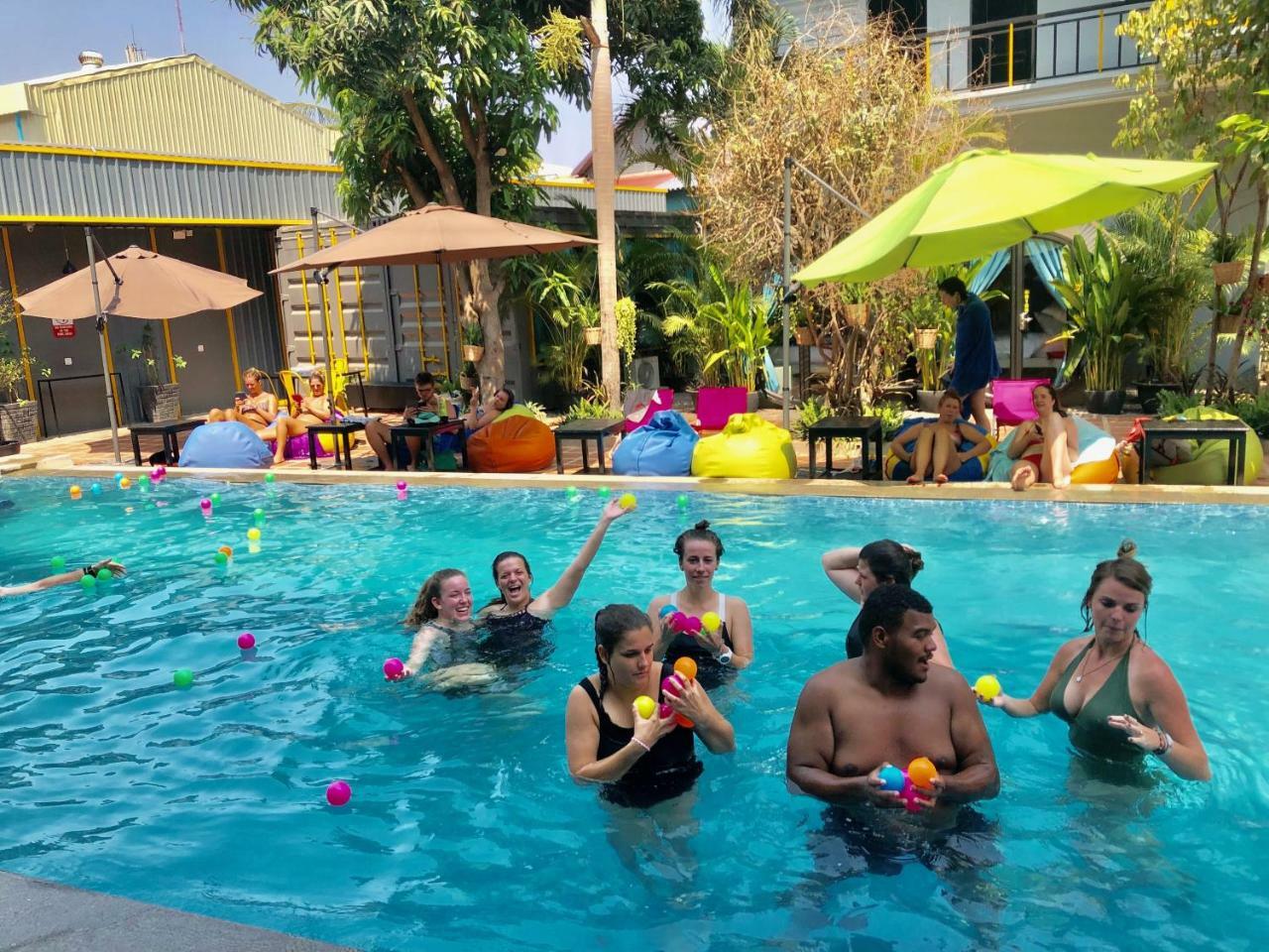 White Rabbit Hostel Siem Reap Ngoại thất bức ảnh